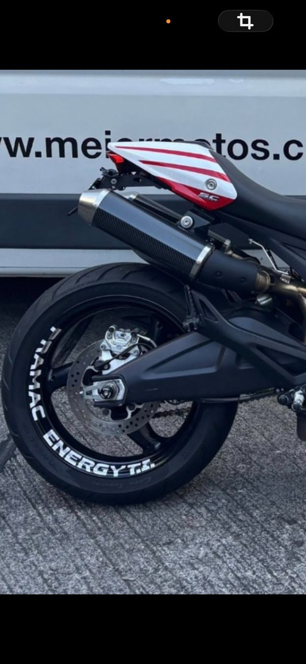 Strada: Ducati 900 Vergaser + Ducati 696 – Usato da Sünikon venduto da R.K.E. 4