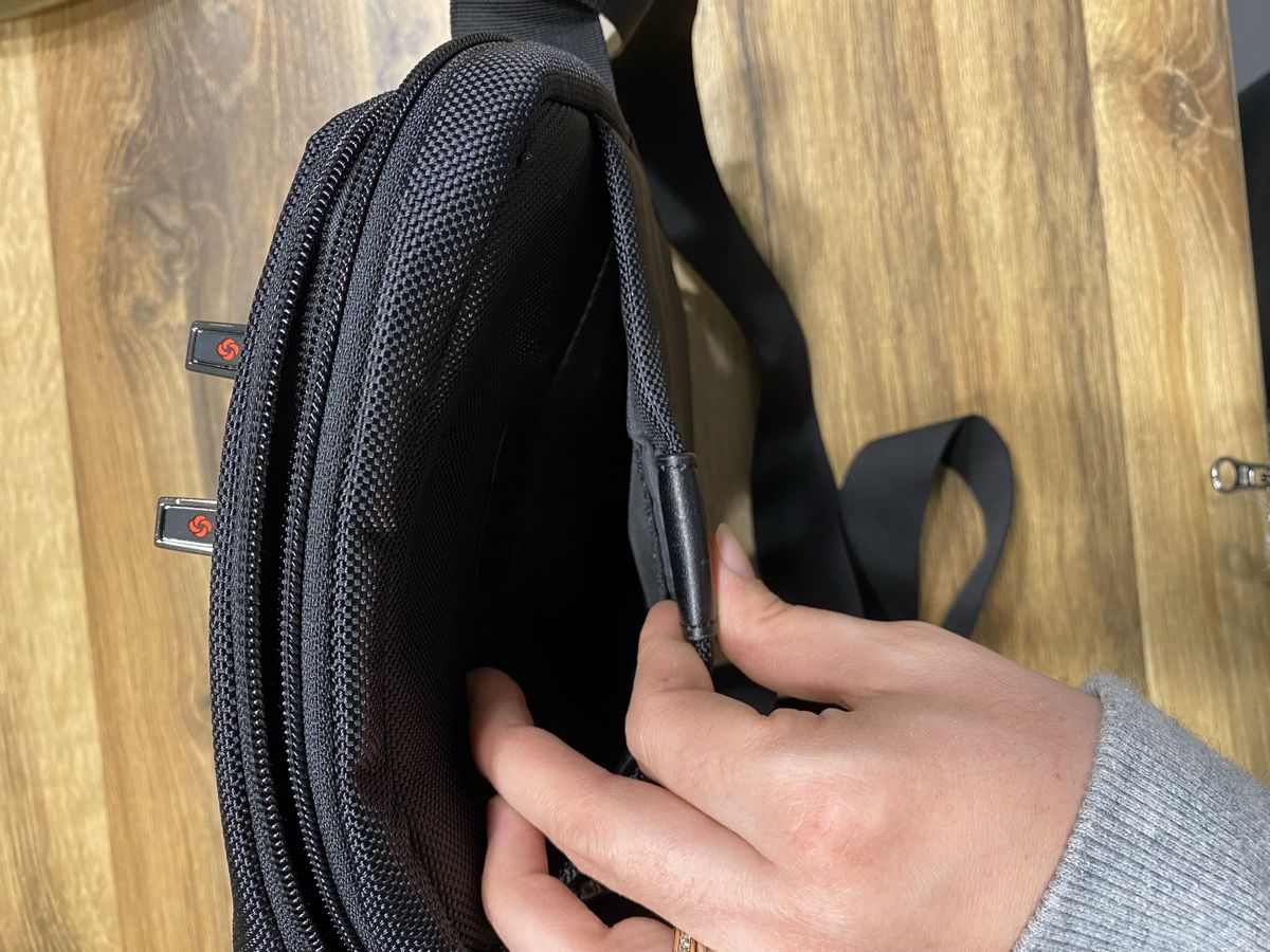 Samsonite Borse: Samsonite Umhängetasche schwarz – Nuovo (secondo la descrizione) da Dübendorf venduto da GinaGiulia 5