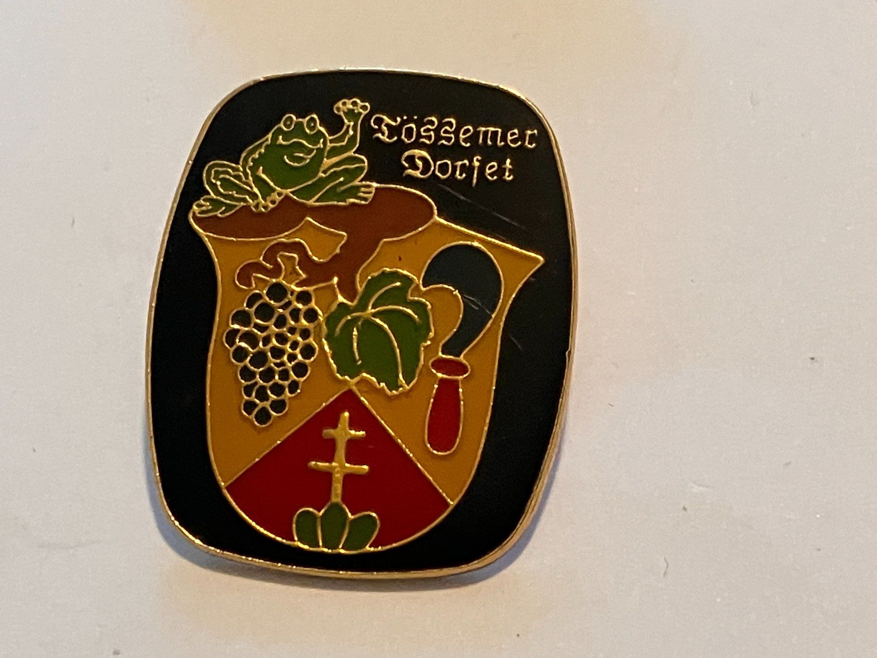 Plaquettes & Badges: 1 Pin Tössemer Dorfet – D'occasion à Basel par djwwpp