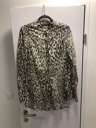 Leichte Sommerbluse, Leo-Print, Gr. IT 40