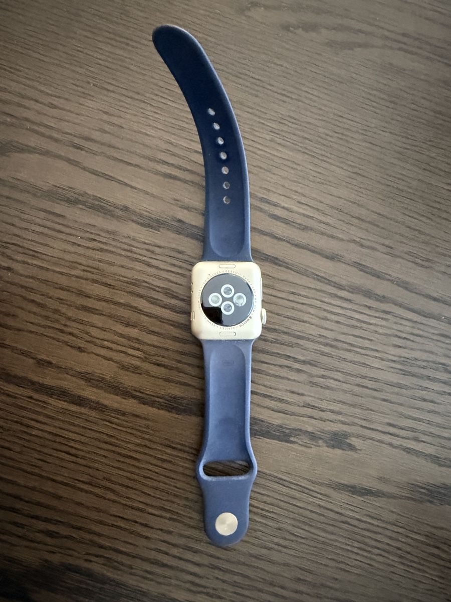 Apple Smartwatch: Apple Watch defekt mit Armband – Defekt aus Brugg AG von Mavileon 5