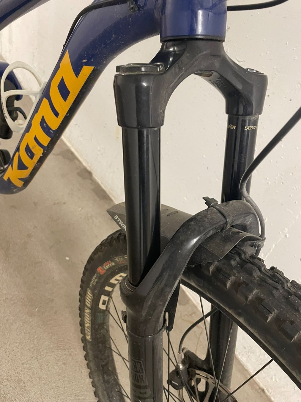 Kona Biciclette: KONA PROCESS 153 DL 27,5" Grösse L – Usato da Laufen venduto da domhe 3