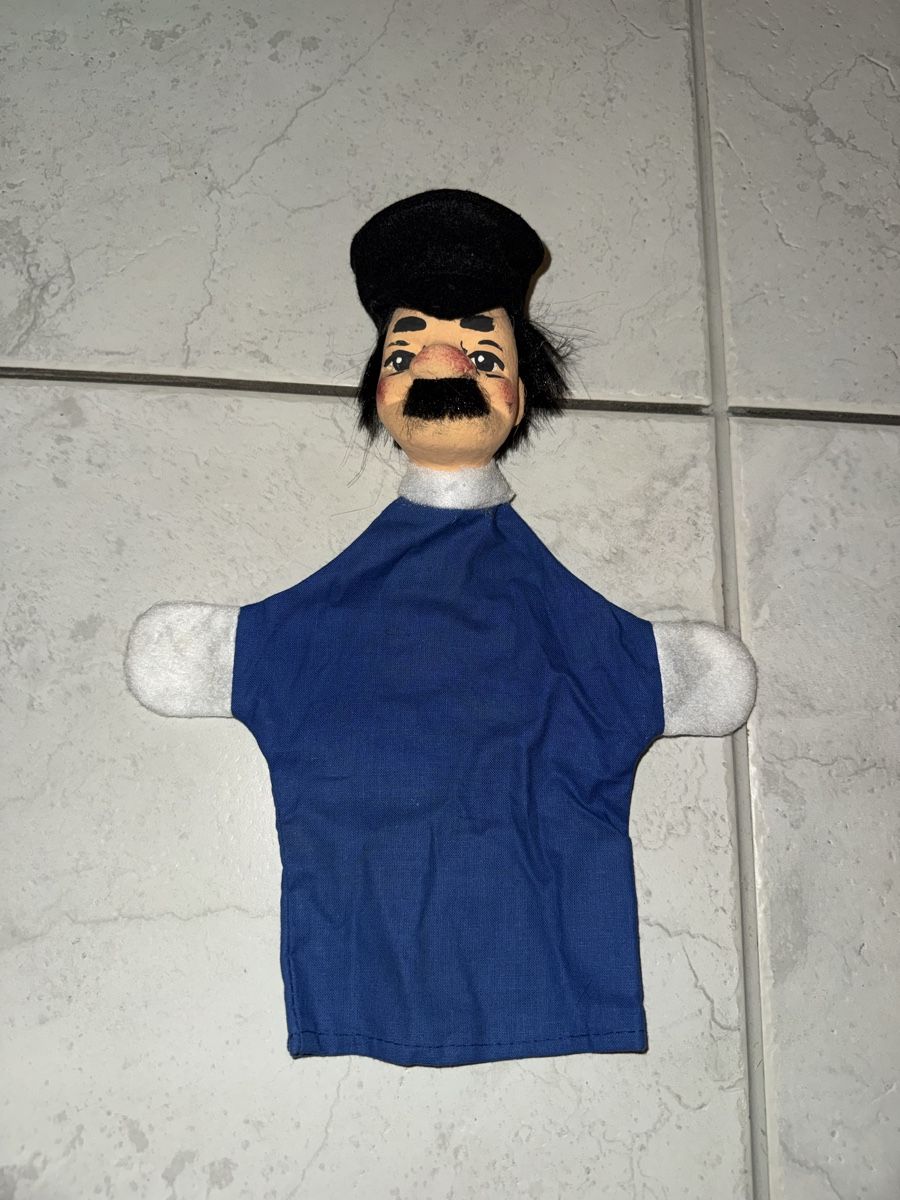 Bambole: Kasperli Theaterpuppe Polizist – Usato da Gossau ZH venduto da Shaolin