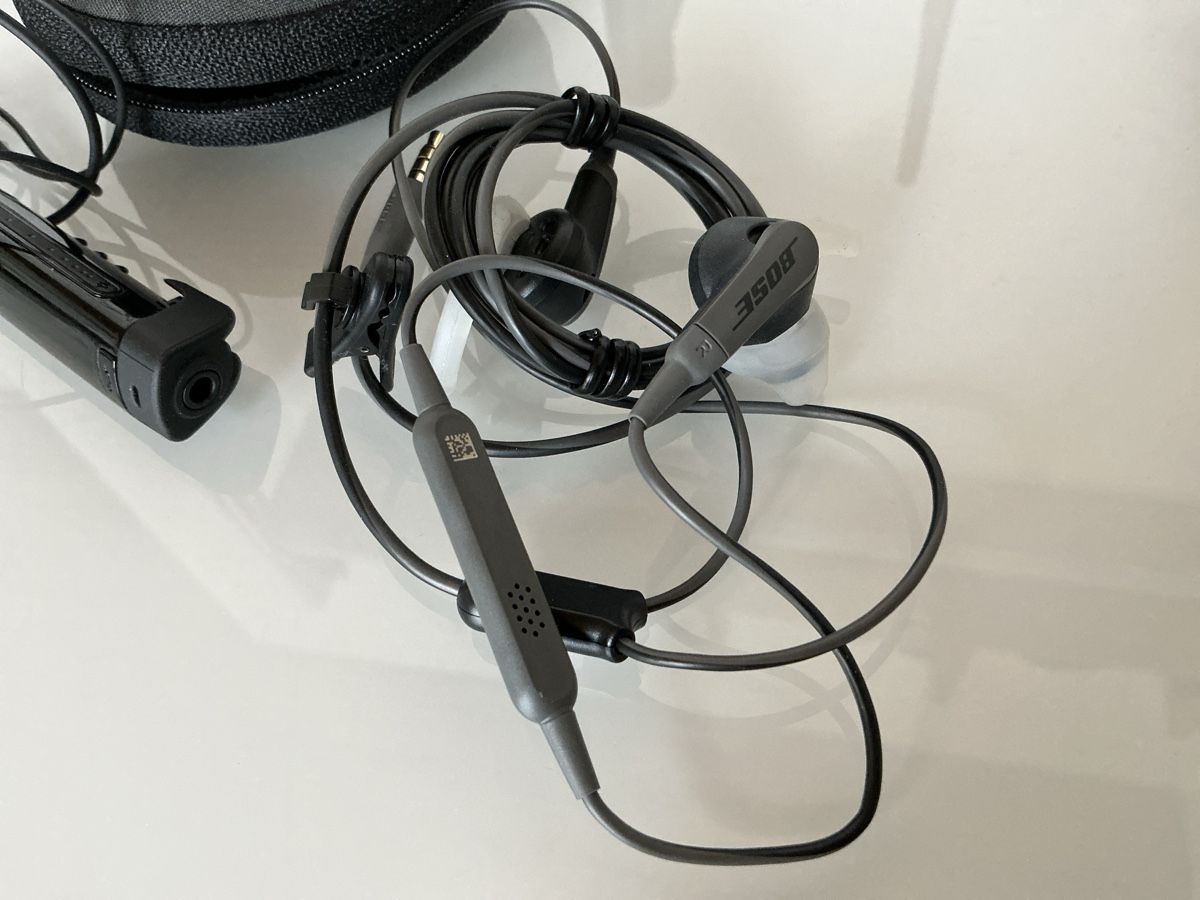 Bose Kopfhörer: Bose Kopfhörer mit Sony Bluetooth Adapter und Tasche – Gebraucht aus Wängi von Madella 1