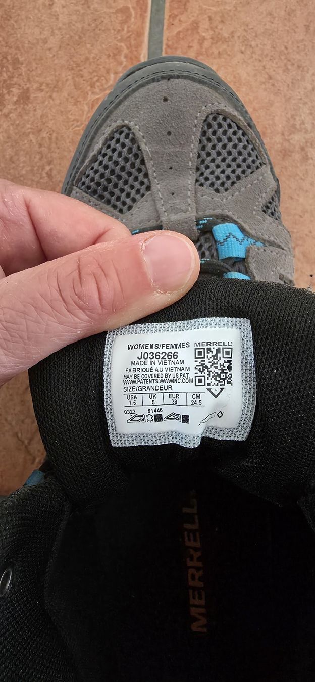 Merrell Scarpe da donna: Trekkingschuh Merrell Grösse 38 – Usato da Oberönz venduto da Providence 3