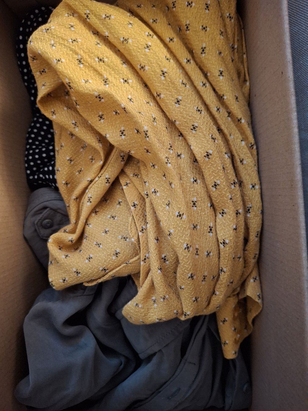 Lotti di vestiti: Schönes Kleiderpaket Gr. S – Usato da Adligenswil venduto da Raju 2