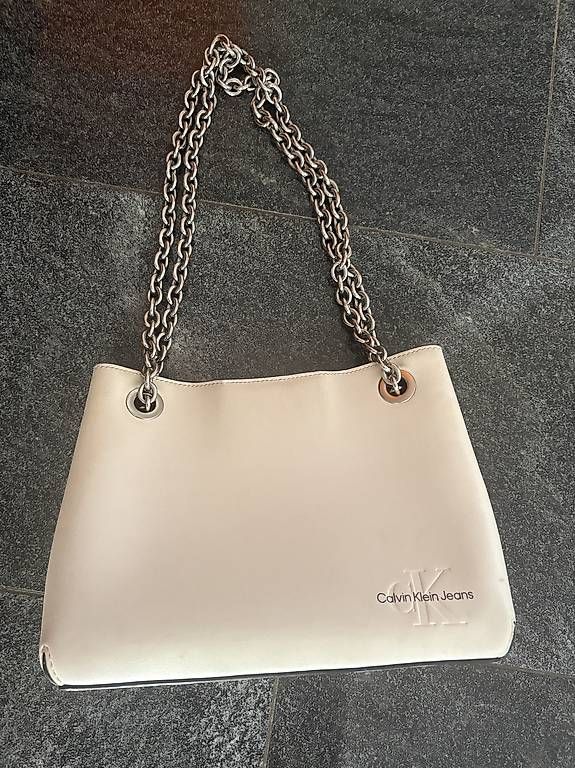 Borse da donna: Borsetta Calvin Klein Jeans – Usato da Losone venduto da gio_qy8z 1