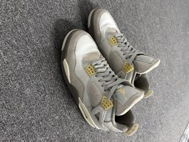 Jordan 4 Retro SE Craft Hellgrau