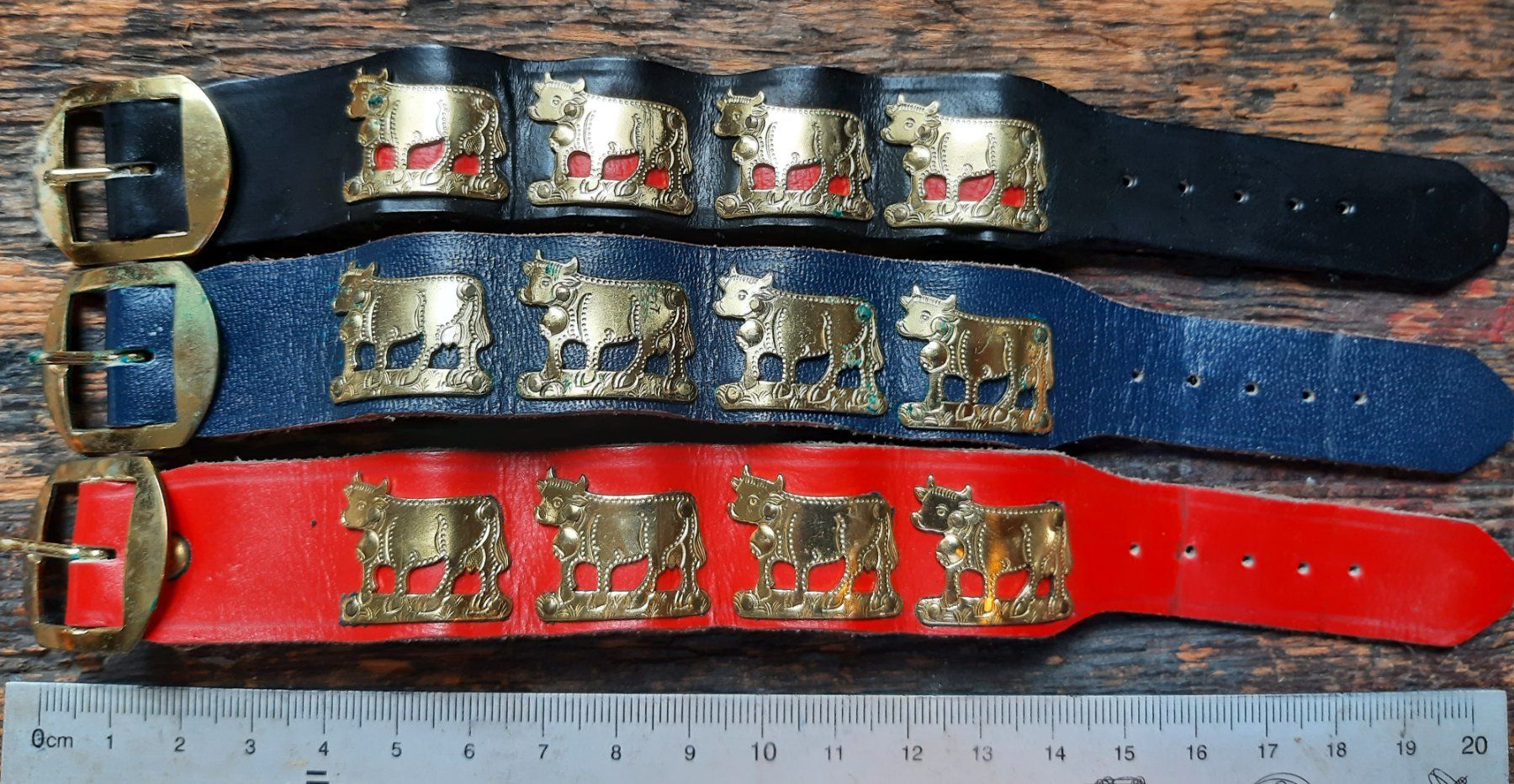 Armbänder & -reifen: Appenzeller Chüeli Armbänder Gurt – Gebraucht aus Arbon von torso444