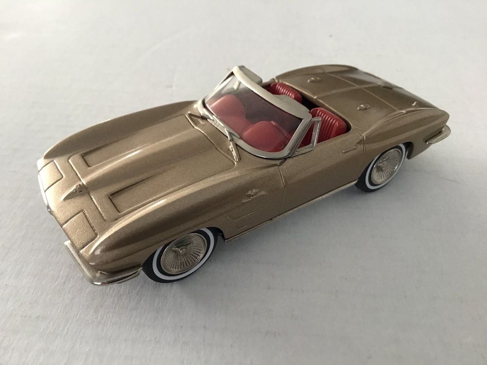 Miniature Brooklin 1/43 Chevrolet Corvette 1963 Bleu - Occasion