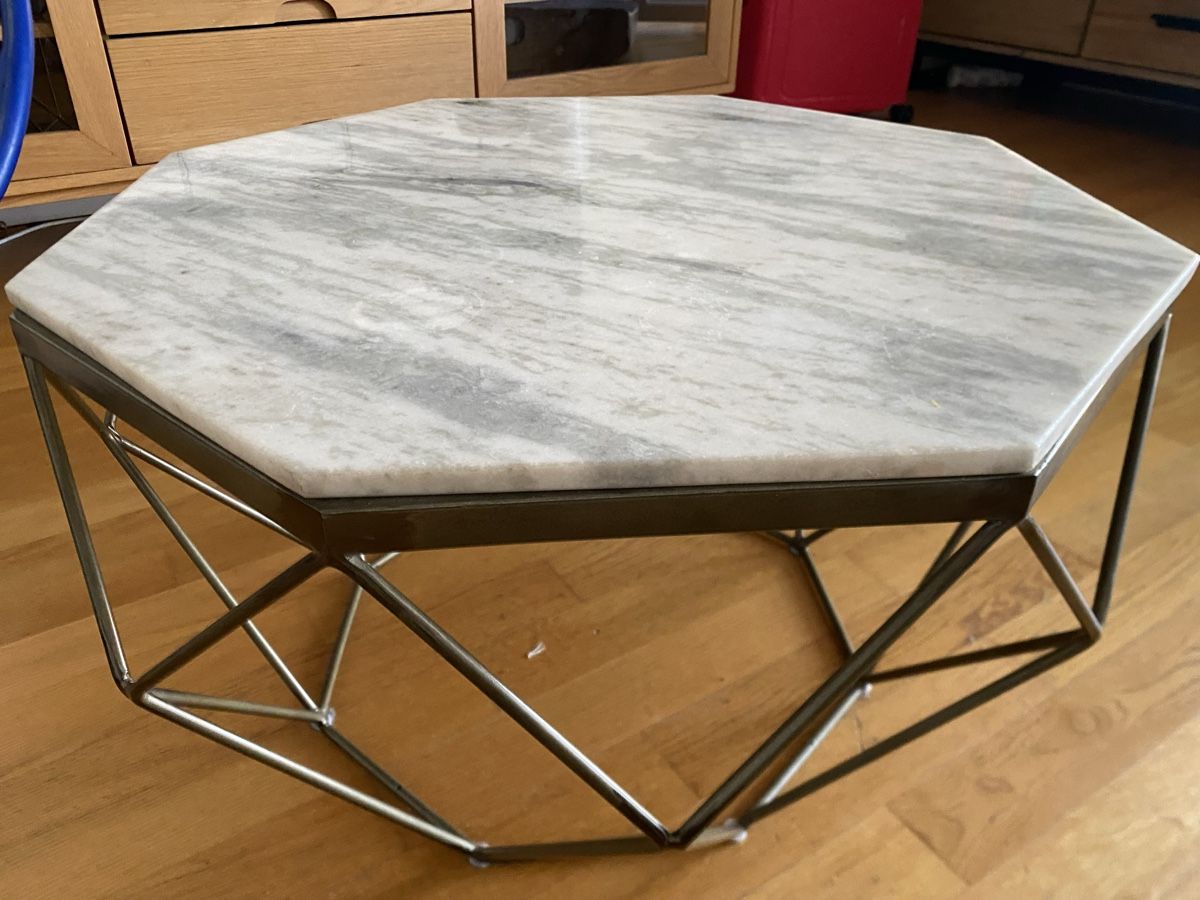 Tische: Coachtisch Marmor massiv – Gebraucht aus Urtenen- Schönbühl von windowshopper 1