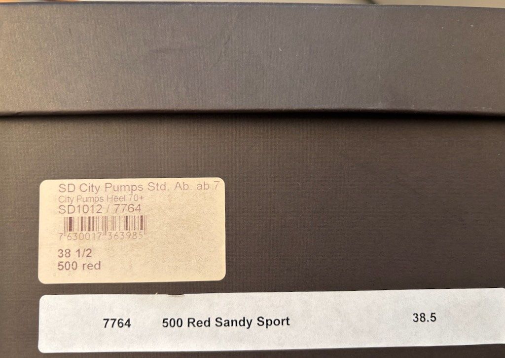 Navyboot Scarpe da donna: NAVYBOOT SD City Pumps Red Sandy Sport, 38.5 – Usato da Zürich venduto da Libraco 1