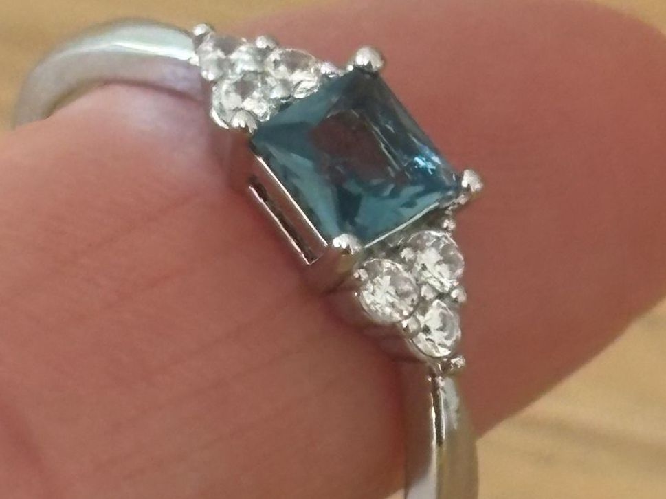 Anelli: Luxus Elegante Gr.19/9 Ring Farbe: Silber/blau – Nuovo (secondo la descrizione) da Biel-Bienne venduto da Roserosse13