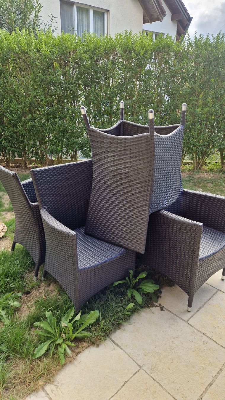 Tavoli: Gartentisch – Usato da Bözen venduto da pdu_c589