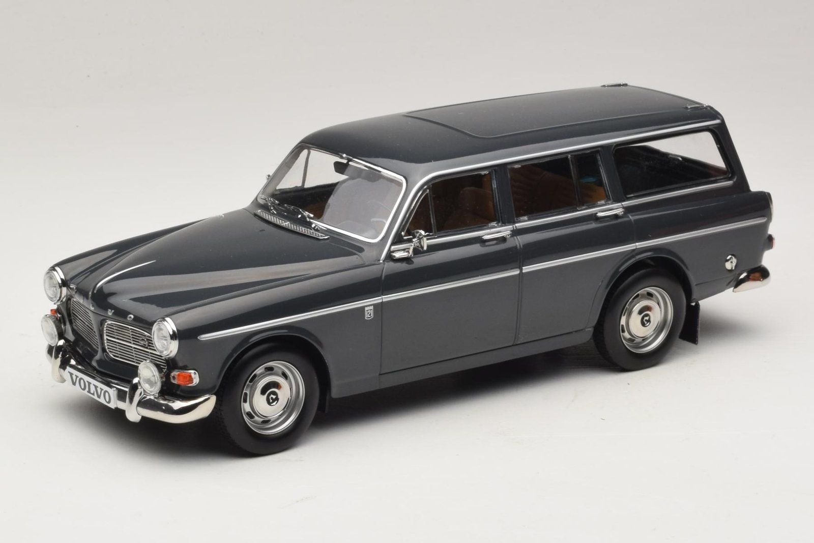 Volvo Modellini d'auto: Volvo Amazon Break Graphite Grey 1:18 Norev NEU – Nuovo e nell'imballaggio originale da Oberrüti venduto da tomluethi
