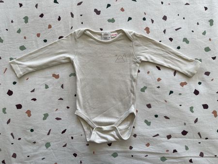 Zara Baby Body, Grösse 80, Langarm, Bergbild