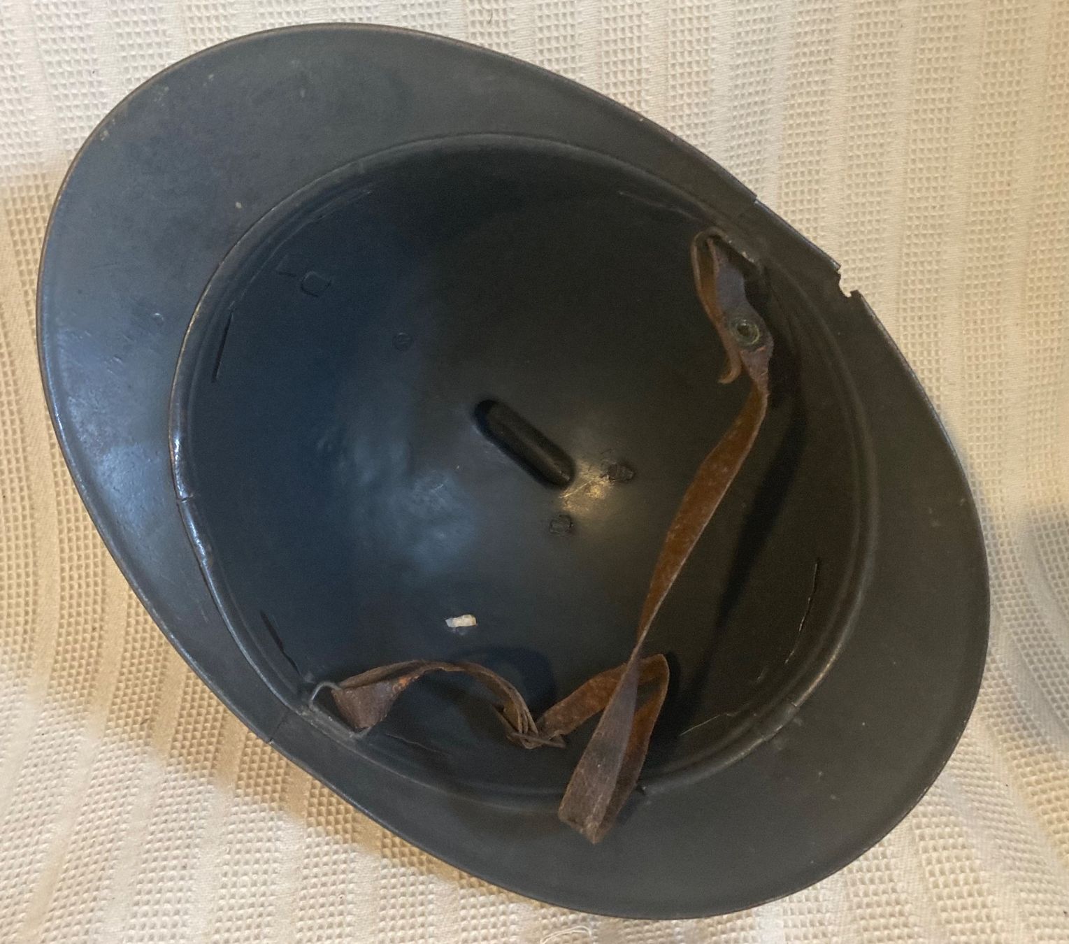 Uniformen & Effekten: casque militaire – Gebraucht aus Bussigny von JPS06 2