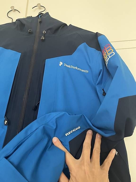 Giacche: Neue Peak performance Skijacke s   – Usato da Basel venduto da leoniewenz 2