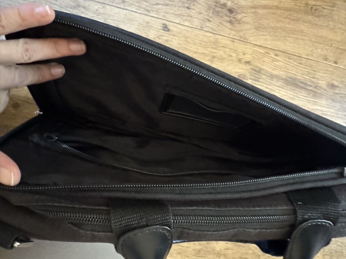 Sacs: HP Laptop Bag - Stylish, Practical, Excellent Condition! – D'occasion à Zürich par olalinda 3