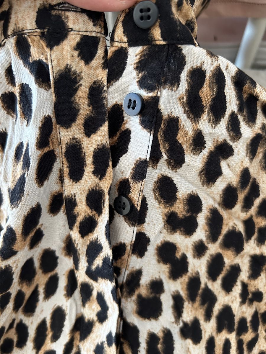 H&M Vestiti: H&M Kleid im Leopardenmuster, Grösse M – Usato da Obfelden venduto da JackyRot 3