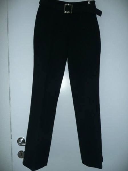Kookai Pantaloni: Schöne Hose von Kookai mit Gürtel – Nuovo (secondo la descrizione) da Baar venduto da negombo