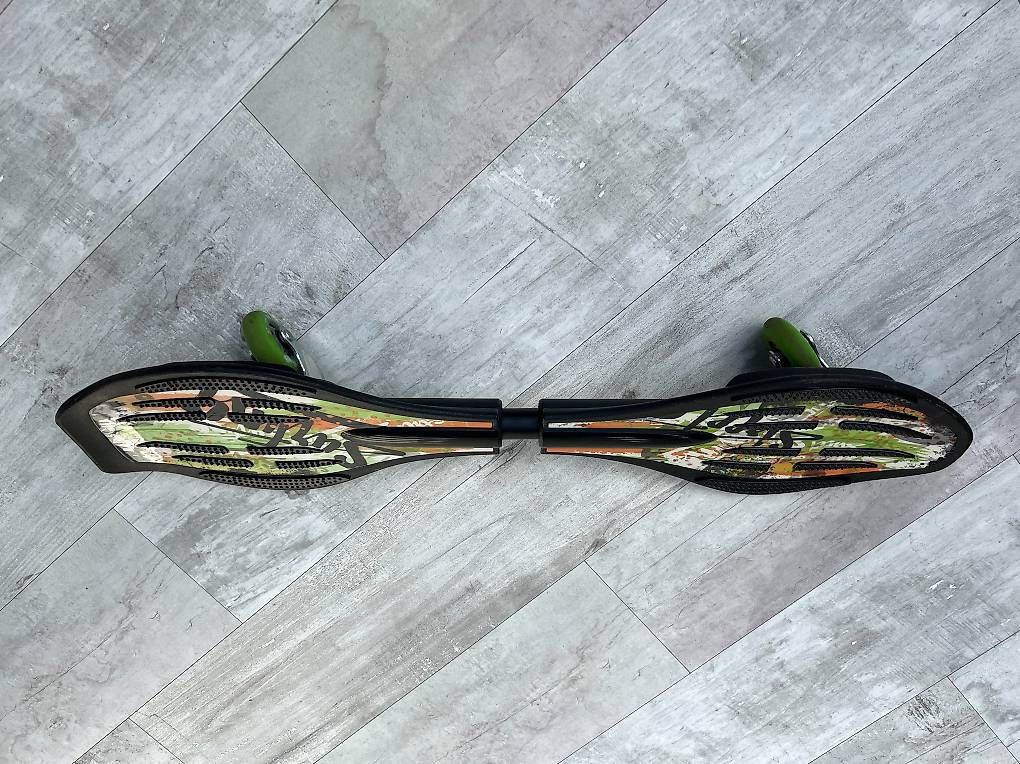 Skateboards: Waveboard mit Tragtasche – Gebraucht aus Leuggern von Maceio100 3