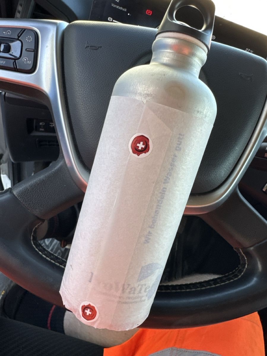 Sigg Borracce & Thermos: Sigg 0,6l Trinkflasche Alu – Usato da Ueken venduto da crxundevo8 4