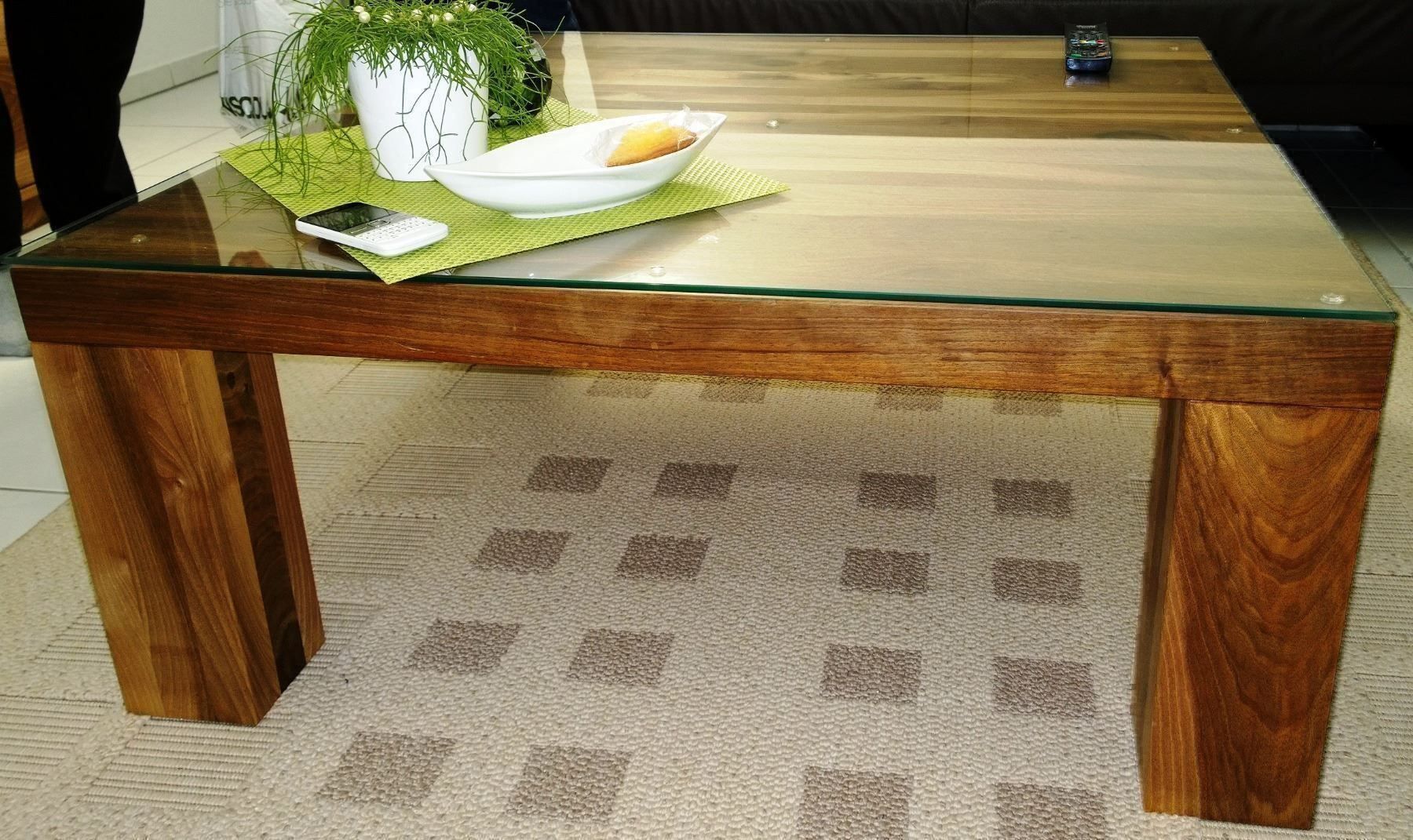 Articoli in legno: Massivholz set – Nussbaum – Usato da Oftringen venduto da Vucki 6