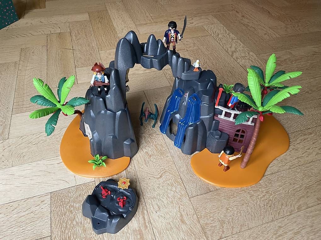 Giocattoli: Île des Pirates Playmobil – Usato da Lausanne venduto da kri_9w8j 3
