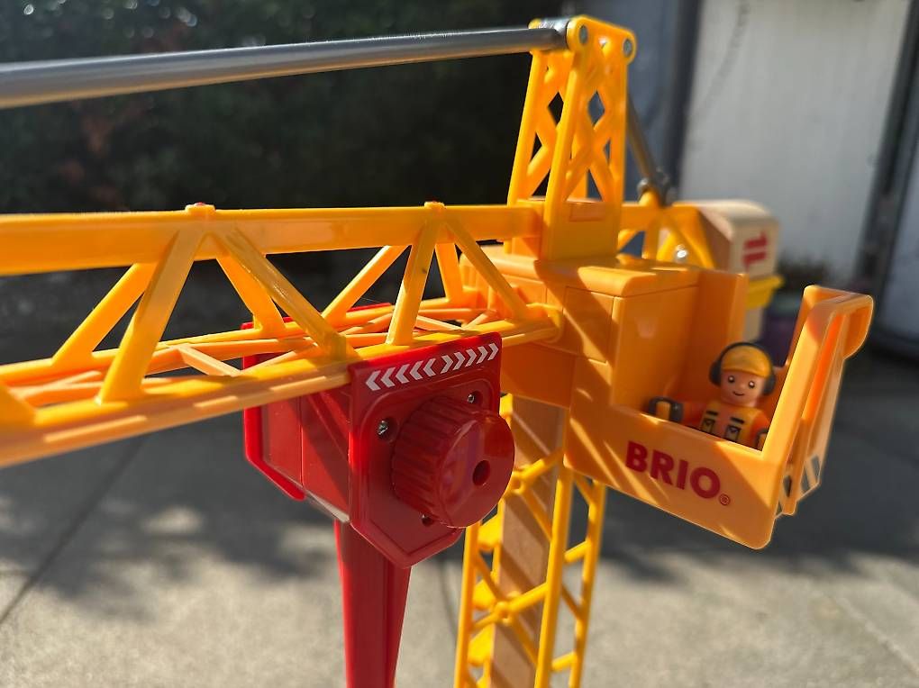 Brio Giocattoli: Baukran mit Lichtern - Kran / Hebezeuge – Usato da Schüpfen venduto da Sp00k 1