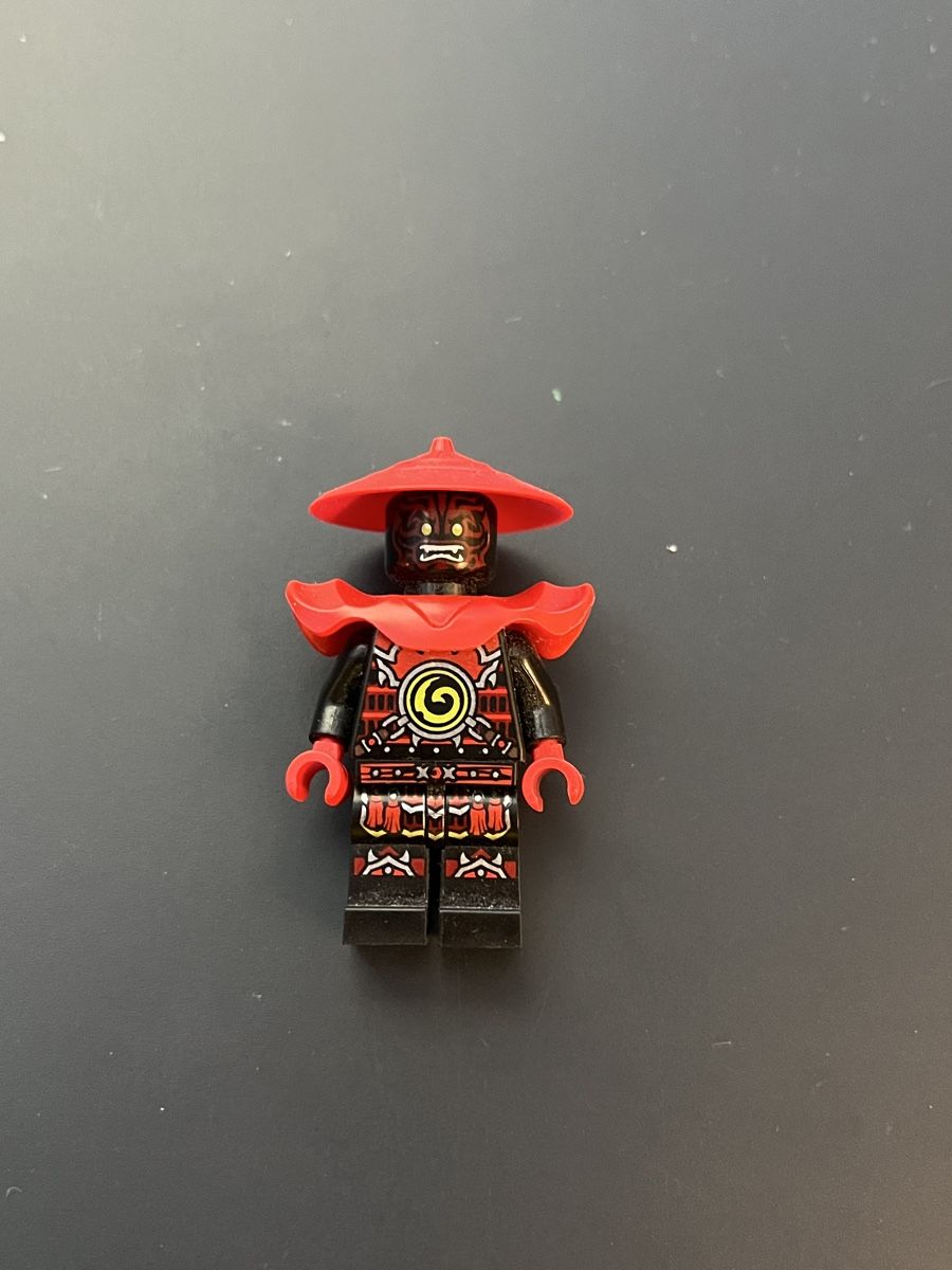 Lego Statuette: Ninjago - Tag der Erinnerungen Steinsamurai – Nuovo (secondo la descrizione) da Lupsingen venduto da sil_l6wg