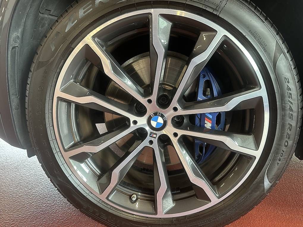 Automobili: BMW X3 30e MSport – Usato da Bern venduto da Divine7 3