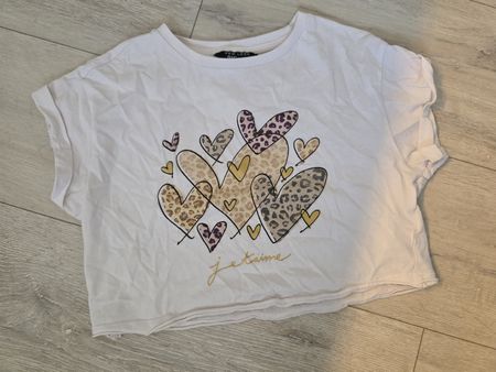 Mädchen T-Shirt New Look 915 Hearts 134cm guter Zustand