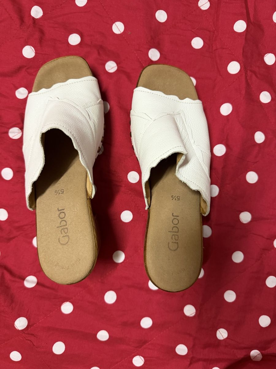 Gabor Scarpe da donna: Gabor Leder-Pantoletten,  hohem Absatz – Usato da Murten venduto da LisaCharlotta 1