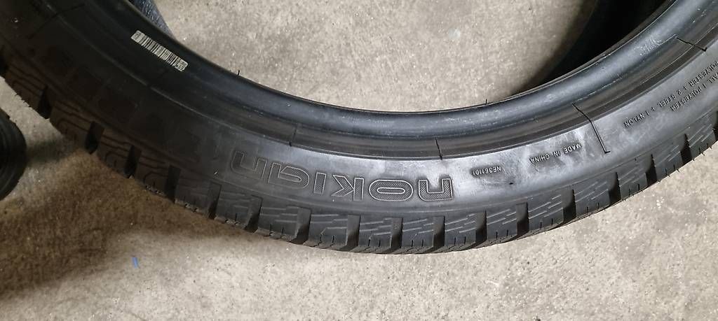 Pneus & Kompletträder: WINTERREIFEN   215 / 40 R17 – Gebraucht aus St. Gallen von kratzki01 3
