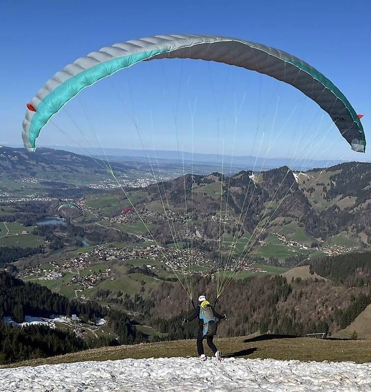 Sport dell'aria & Aquiloni: Gleitschirm: ADVANCE ALPHA 7 GREY 26 – Usato da Bern venduto da Jojoko