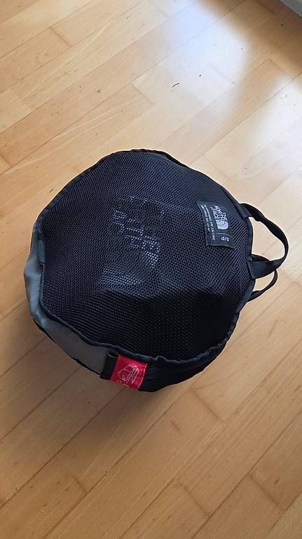 North Face Sacs à dos: North Face Duffel S Black – D'occasion à Bern par noelle21 3