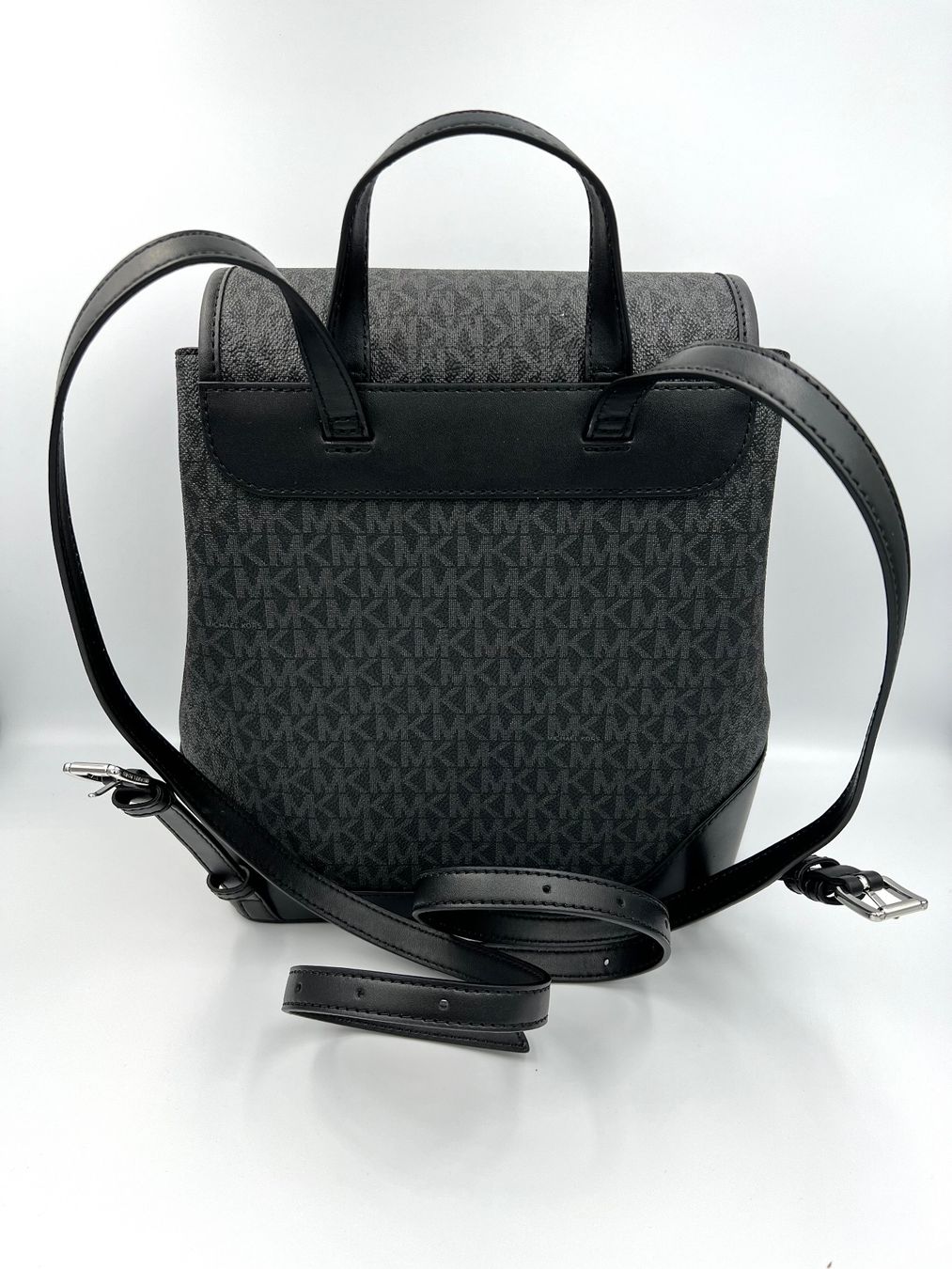 Michael Kors Rucksäcke: Michael Kors Rucksack black mit MK print – Neu und originalverpackt aus Wiedlisbach von Sistershop 1