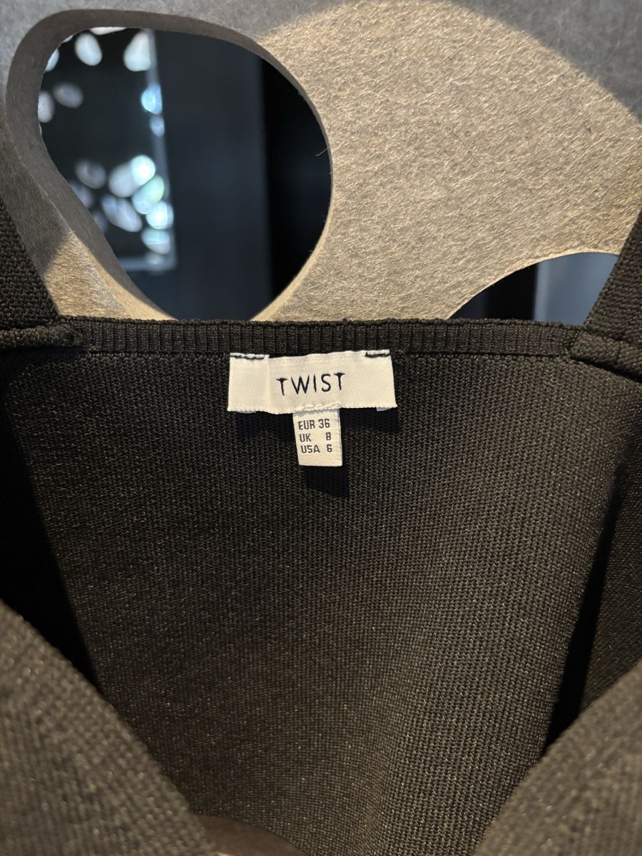 Top: Schwarzes Crop-Top Gr. 36 TWIST – Nuovo (secondo la descrizione) da Bottighofen venduto da lwa_11686 3