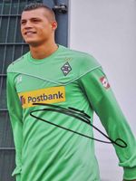 Granit Xhaka - Original in person Autogramm auf Foto