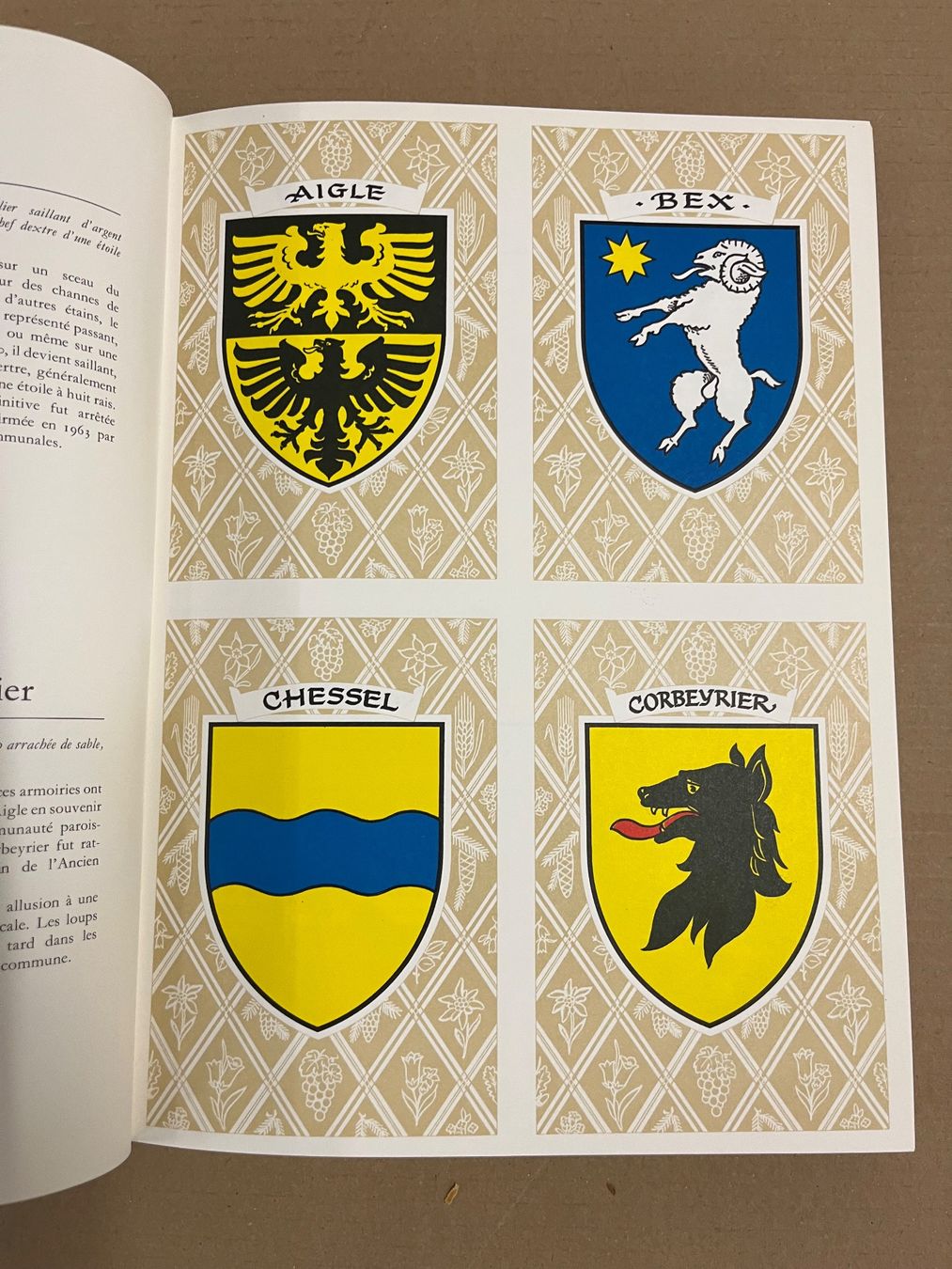 Bücher: Livre des armorial des communes vaudoise – Gebraucht aus lausanne von esploras 2