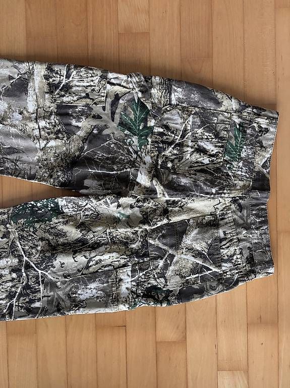 Pantaloni: Camouflage Carpenter Hose – Usato da Beckenried venduto da ema_t6cf 3