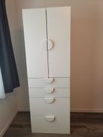 Praktischer Kinderkleiderschrank