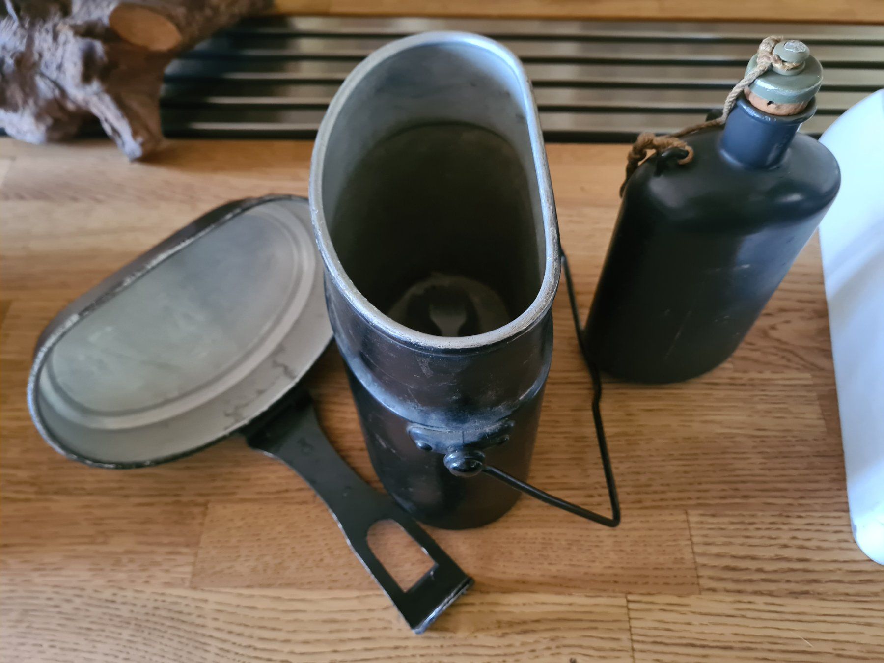 Schweizer Armee Set di posate: Gamelle mit Besteck und Feldflasche Schweizer Armee – Usato da frümsen venduto da Sailem 3