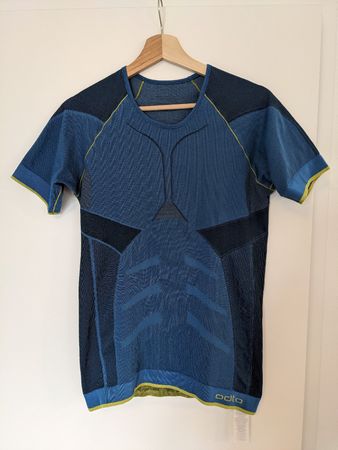 Odlo Kompressionsshirt Grösse M
