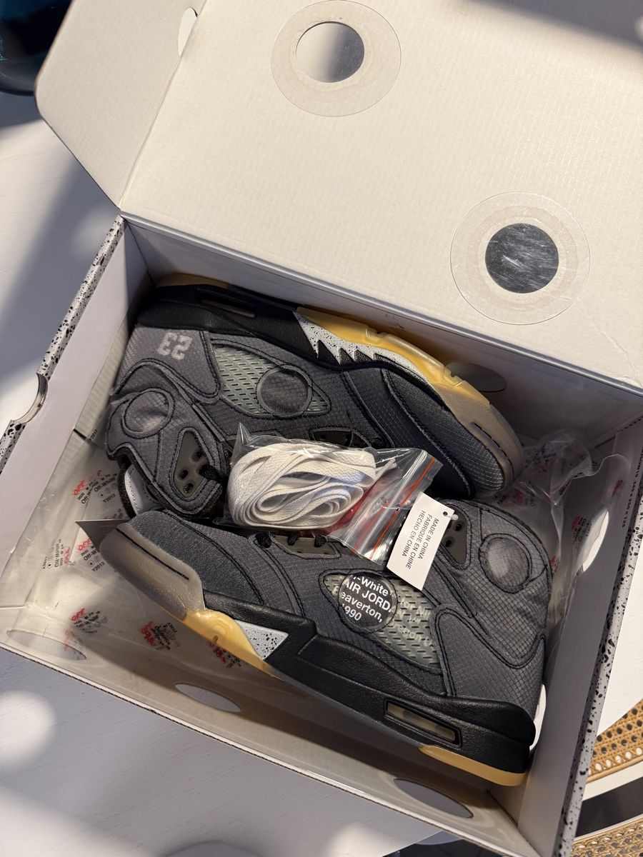 Off-White Scarpe da uomo: Air Jordan 5 Retro Off White – Nuovo e nell'imballaggio originale da Zürich venduto da jew_tq5x