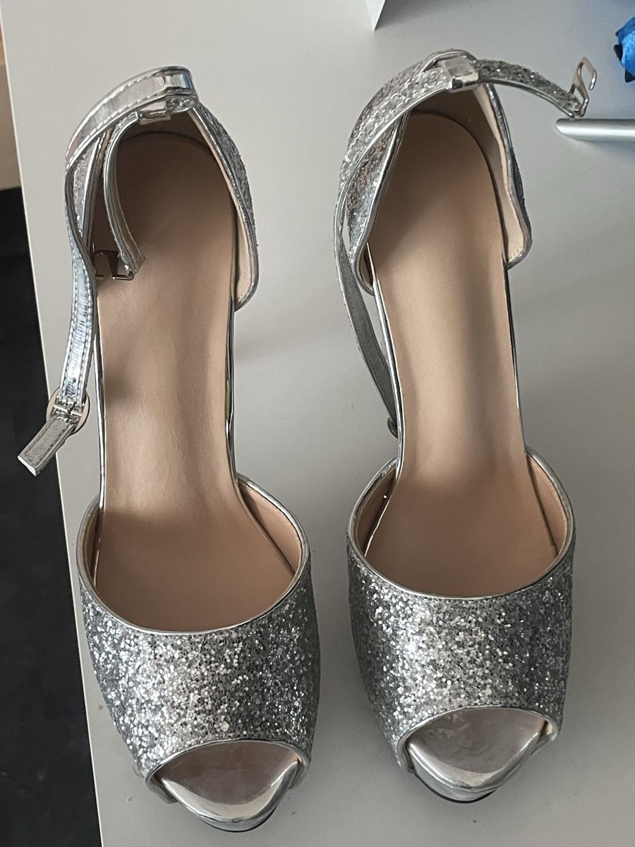 Chaussures femmes: Schuhe – Neuf (Voir description) à Gossau ZH par Lavinia07