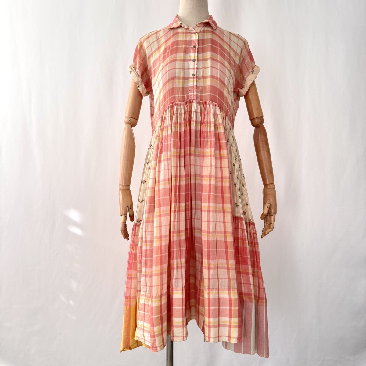 Vestiti: péro by Aneeth Arora Rare Handwoven Patchwork Dress – Nuovo (secondo la descrizione) da Emmen venduto da Avviivva_Com2023 1