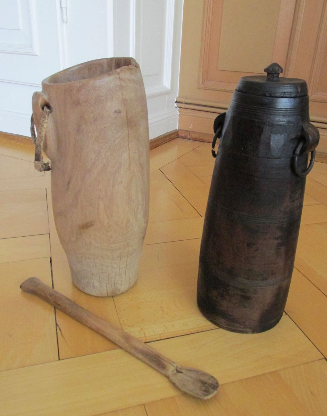 Tutte le decorazioni: 2 antike Holfgefässe / Nepal – Usato da Winterthur venduto da mat_q5d5 1