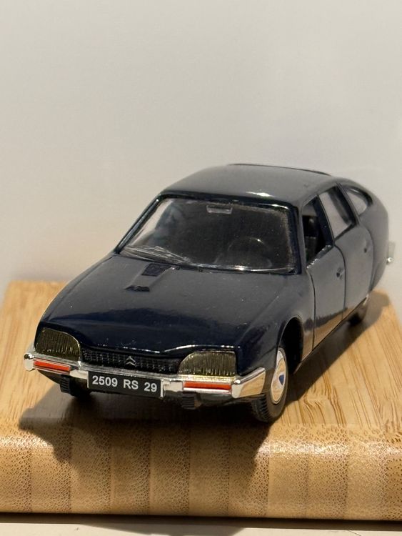 Norev 1:43 - Modelbil - Les Miniatures De Norev No.24 Simca 5 - Æske
